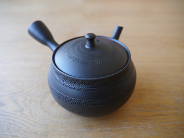 茶葉が詰まらず茶切れも良い！■常滑焼急須【機能急須/ワイドセラメッシュ】北龍