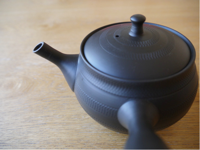 茶葉が詰まらず茶切れも良い！■常滑焼急須【機能急須/ワイドセラメッシュ】北龍